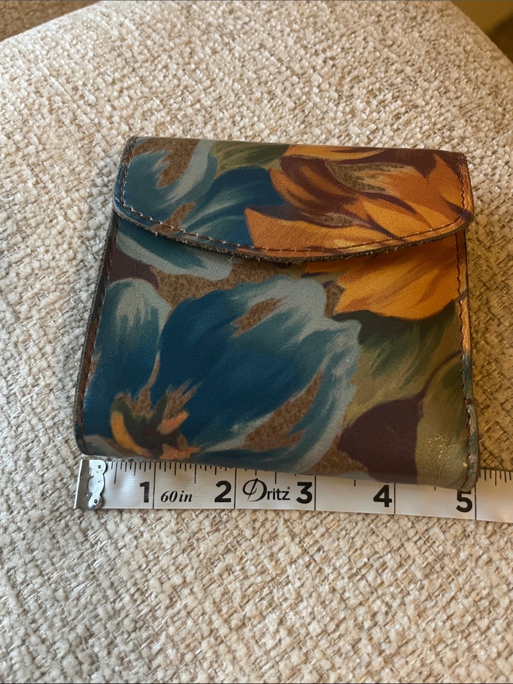 Patricia Nash Bi-Fold Leather Wallet in the vibrant Marigold Harvest seaso - Picture 9 of 10